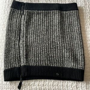 Lululemon gray zip off shawl